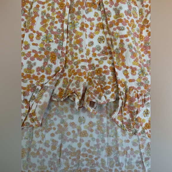 Art Class Floral Romper - Picture 6 of 6